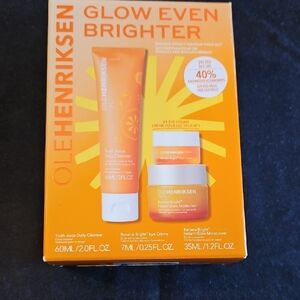 Ole Henriksen Glow Even Brighter Set - Orange and White